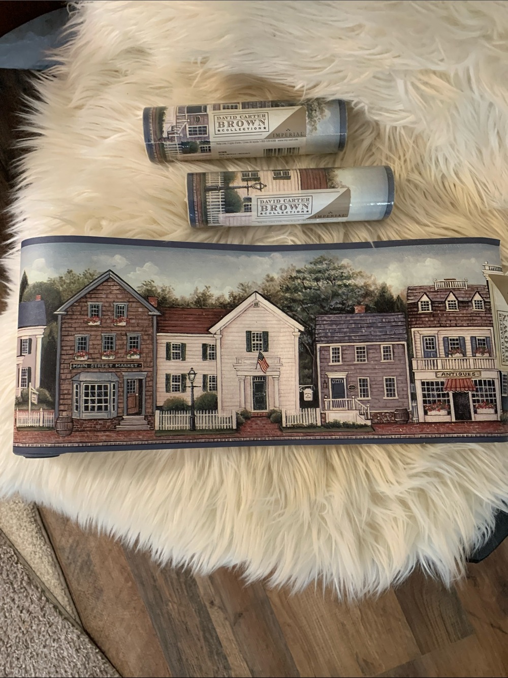 David Carter Brown Collection pre-pasted wallpaper border
3 rolls, 5yd each